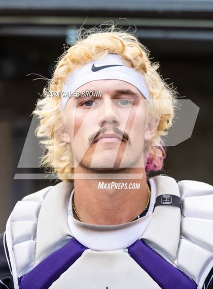 Thumbnail 2 in Lehi vs. Riverton (UHSAA 6A Bracket Play) photogallery.