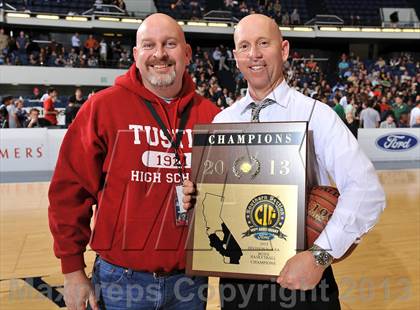 Thumbnail 3 in Royal vs. Tustin (CIF SS DIV 3AA Final) photogallery.