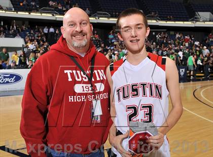 Thumbnail 3 in Royal vs. Tustin (CIF SS DIV 3AA Final) photogallery.