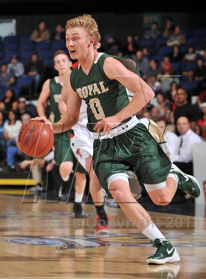 Thumbnail 2 in Royal vs. Tustin (CIF SS DIV 3AA Final) photogallery.