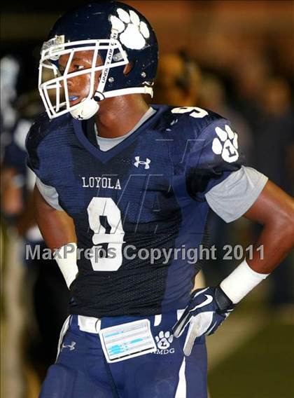 Thumbnail 3 in Loyola vs. St. John Bosco photogallery.