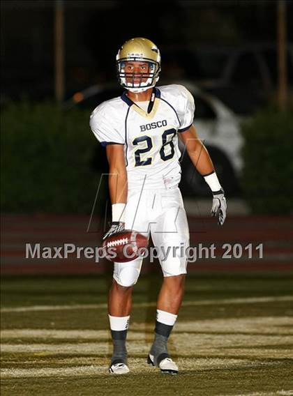 Thumbnail 3 in Loyola vs. St. John Bosco photogallery.
