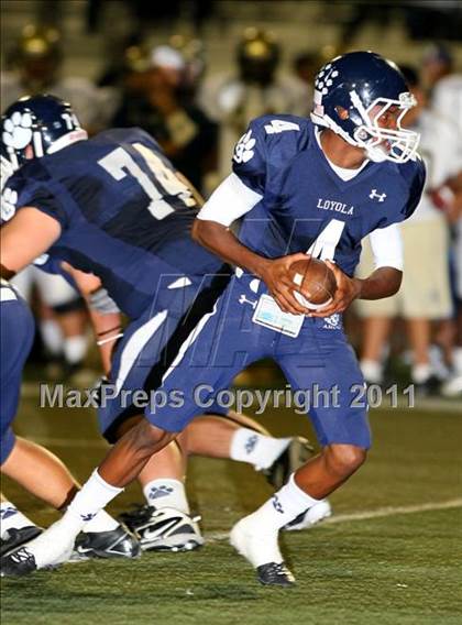 Thumbnail 2 in Loyola vs. St. John Bosco photogallery.