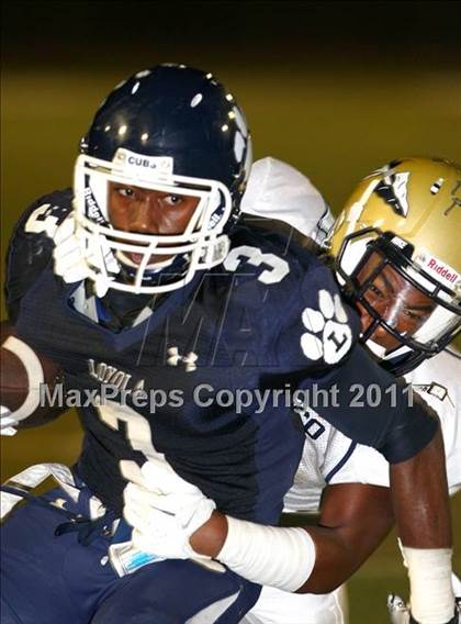 Thumbnail 3 in Loyola vs. St. John Bosco photogallery.