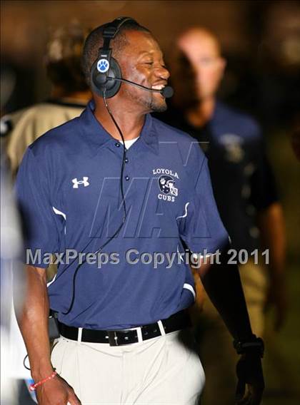 Thumbnail 3 in Loyola vs. St. John Bosco photogallery.