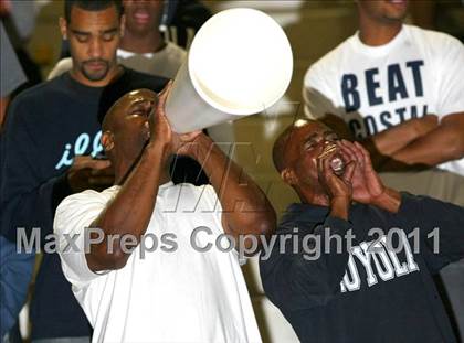 Thumbnail 3 in Loyola vs. St. John Bosco photogallery.