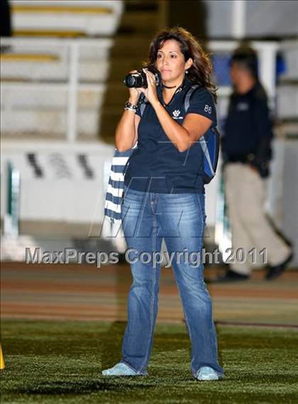 Thumbnail 3 in Loyola vs. St. John Bosco photogallery.