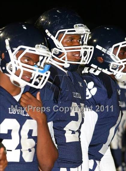 Thumbnail 3 in Loyola vs. St. John Bosco photogallery.