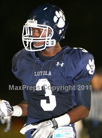 Thumbnail 3 in Loyola vs. St. John Bosco photogallery.