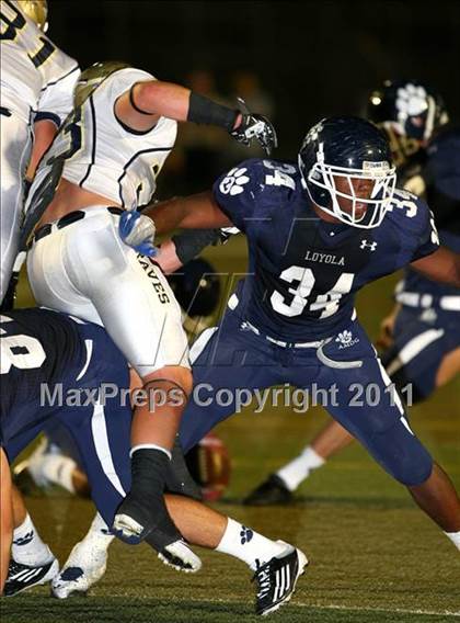 Thumbnail 3 in Loyola vs. St. John Bosco photogallery.