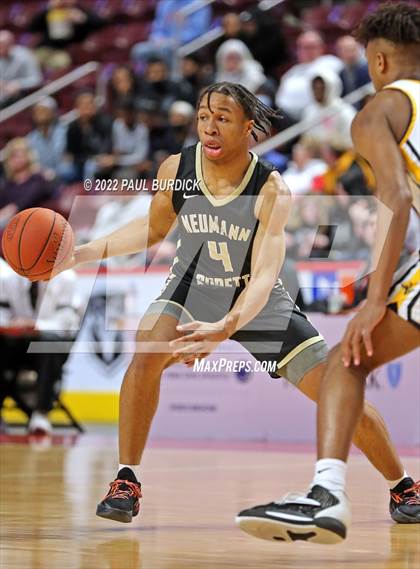 Thumbnail 1 in Neumann-Goretti vs. Quaker Valley (PIAA 4A Championship) photogallery.