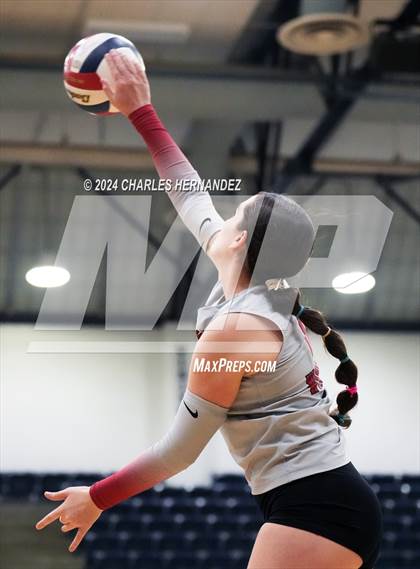 Thumbnail 3 in Weiss vs. Friendswood (UIL 5A Volleyball Division II  Region 3 Semifinal)  photogallery.