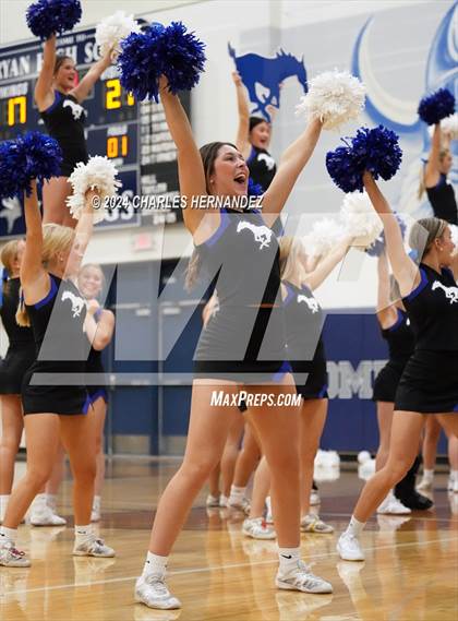 Thumbnail 1 in Weiss vs. Friendswood (UIL 5A Volleyball Division II  Region 3 Semifinal)  photogallery.
