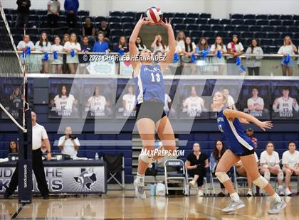 Thumbnail 1 in Weiss vs. Friendswood (UIL 5A Volleyball Division II  Region 3 Semifinal)  photogallery.