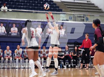 Thumbnail 1 in Weiss vs. Friendswood (UIL 5A Volleyball Division II  Region 3 Semifinal)  photogallery.