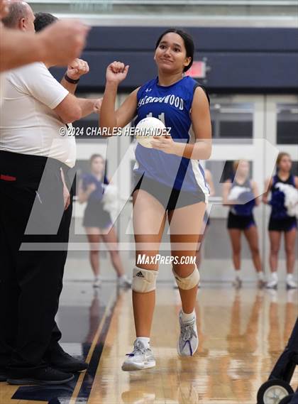Thumbnail 1 in Weiss vs. Friendswood (UIL 5A Volleyball Division II  Region 3 Semifinal)  photogallery.