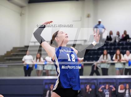 Thumbnail 3 in Weiss vs. Friendswood (UIL 5A Volleyball Division II  Region 3 Semifinal)  photogallery.