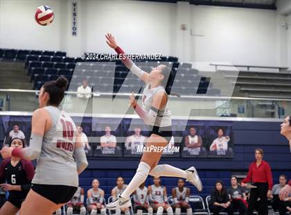 Thumbnail 3 in Weiss vs. Friendswood (UIL 5A Volleyball Division II  Region 3 Semifinal)  photogallery.