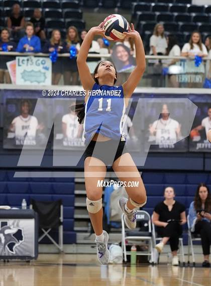 Thumbnail 2 in Weiss vs. Friendswood (UIL 5A Volleyball Division II  Region 3 Semifinal)  photogallery.