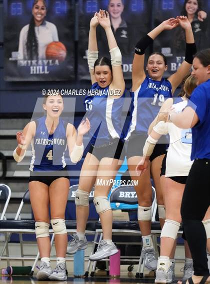 Thumbnail 2 in Weiss vs. Friendswood (UIL 5A Volleyball Division II  Region 3 Semifinal)  photogallery.