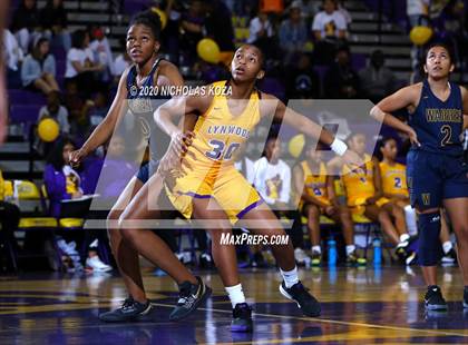 Thumbnail 2 in Warren vs. Lynwood photogallery.