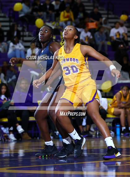 Thumbnail 3 in Warren vs. Lynwood photogallery.