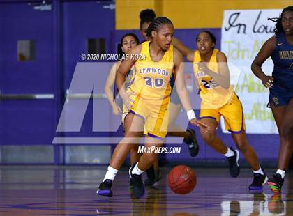 Thumbnail 2 in Warren vs. Lynwood photogallery.