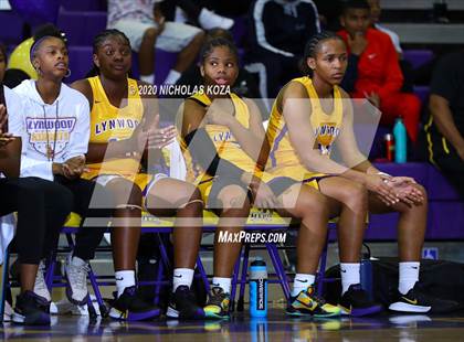 Thumbnail 2 in Warren vs. Lynwood photogallery.