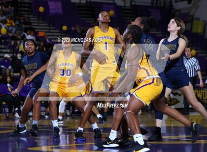 Thumbnail 1 in Warren vs. Lynwood photogallery.