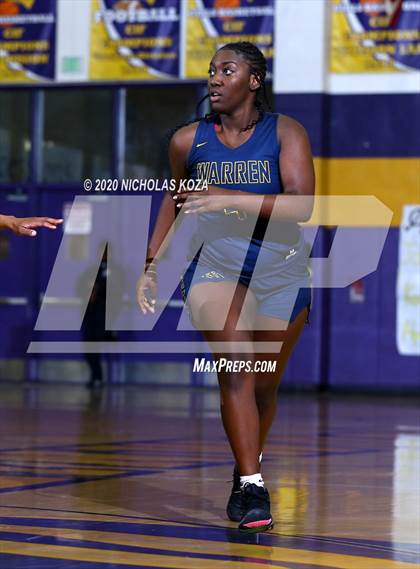 Thumbnail 3 in Warren vs. Lynwood photogallery.