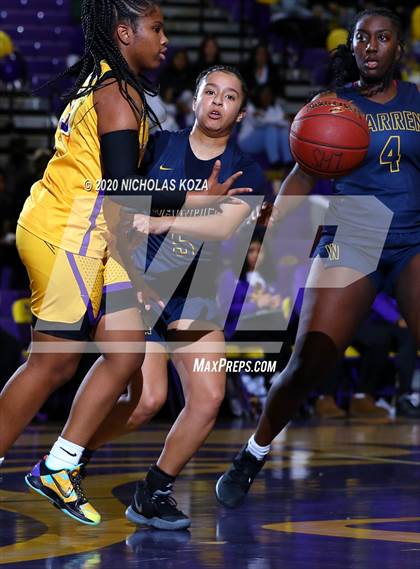 Thumbnail 3 in Warren vs. Lynwood photogallery.