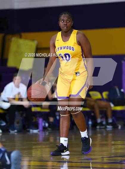 Thumbnail 3 in Warren vs. Lynwood photogallery.