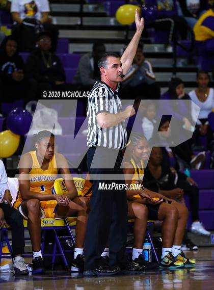Thumbnail 3 in Warren vs. Lynwood photogallery.