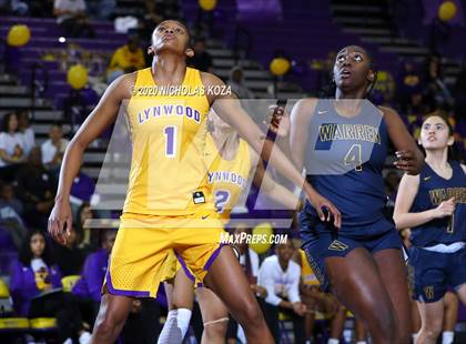 Thumbnail 2 in Warren vs. Lynwood photogallery.
