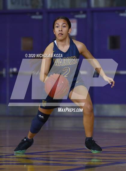 Thumbnail 2 in Warren vs. Lynwood photogallery.