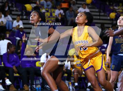 Thumbnail 1 in Warren vs. Lynwood photogallery.