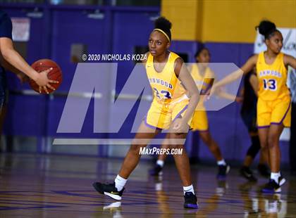 Thumbnail 2 in Warren vs. Lynwood photogallery.