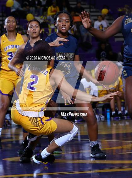Thumbnail 1 in Warren vs. Lynwood photogallery.