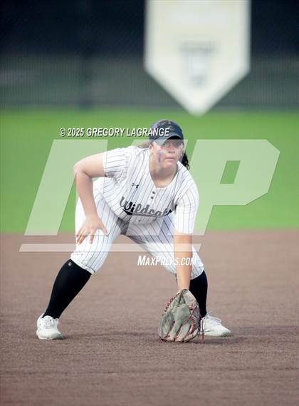 Thumbnail 2 in Marcus vs Guyer (UIL 6A Softball Regional Finals Division II) Game 1 photogallery.