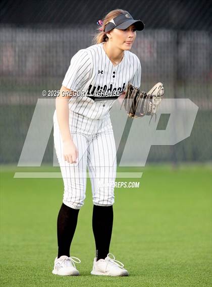 Thumbnail 2 in Marcus vs Guyer (UIL 6A Softball Regional Finals Division II) Game 1 photogallery.