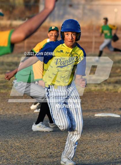 Thumbnail 3 in Pecos @ Penasco photogallery.