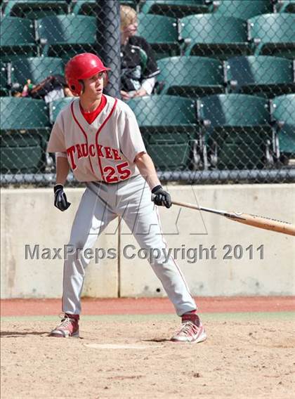 Thumbnail 2 in Paradise vs. Truckee (Shasta Lake Tournament) photogallery.