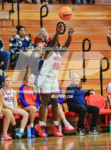 Thumbnail 3 in Kinston @ West Carteret photogallery.