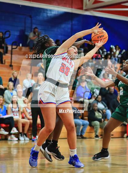 Thumbnail 1 in Kinston @ West Carteret photogallery.