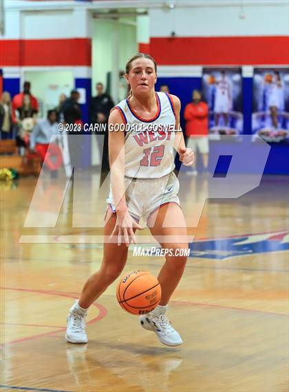 Thumbnail 1 in Kinston @ West Carteret photogallery.