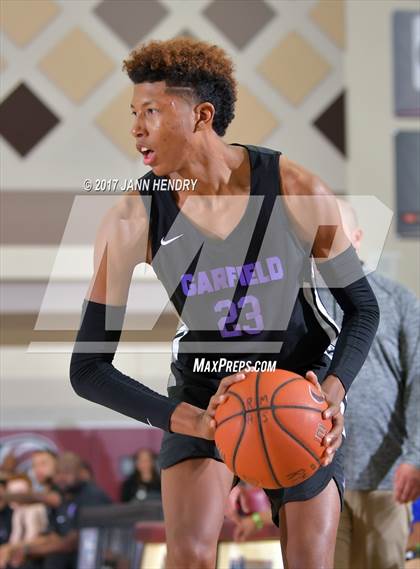 Thumbnail 2 in Capital Christian vs. Garfield (Rancho Mirage Holiday Invitational) photogallery.