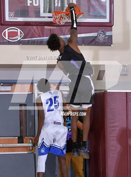Thumbnail 3 in Capital Christian vs. Garfield (Rancho Mirage Holiday Invitational) photogallery.