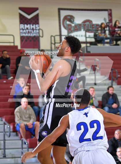 Thumbnail 2 in Capital Christian vs. Garfield (Rancho Mirage Holiday Invitational) photogallery.