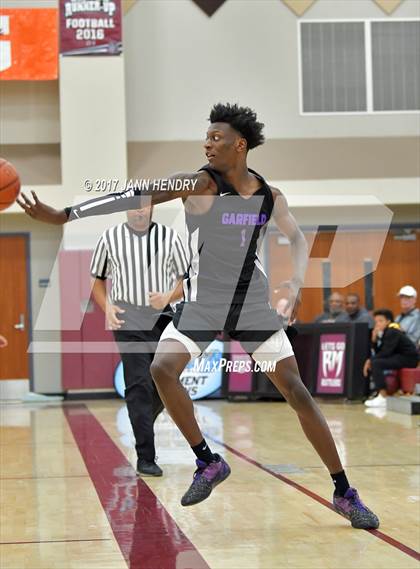 Thumbnail 3 in Capital Christian vs. Garfield (Rancho Mirage Holiday Invitational) photogallery.