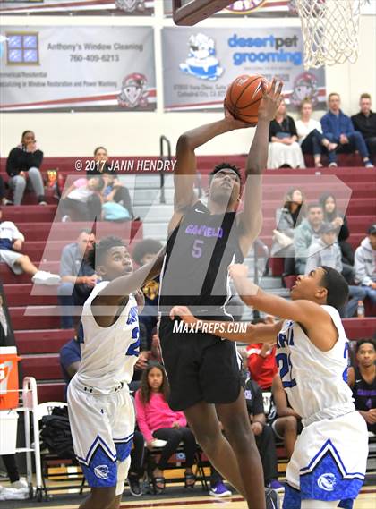 Thumbnail 2 in Capital Christian vs. Garfield (Rancho Mirage Holiday Invitational) photogallery.